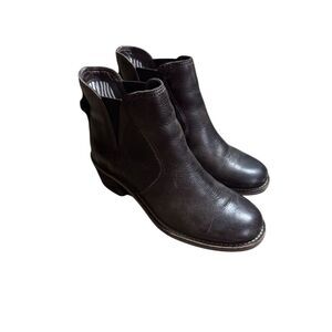 L.L. Bean Women's Chelsea Ankle Boots Brown Size 6M Slip-On Block Heel